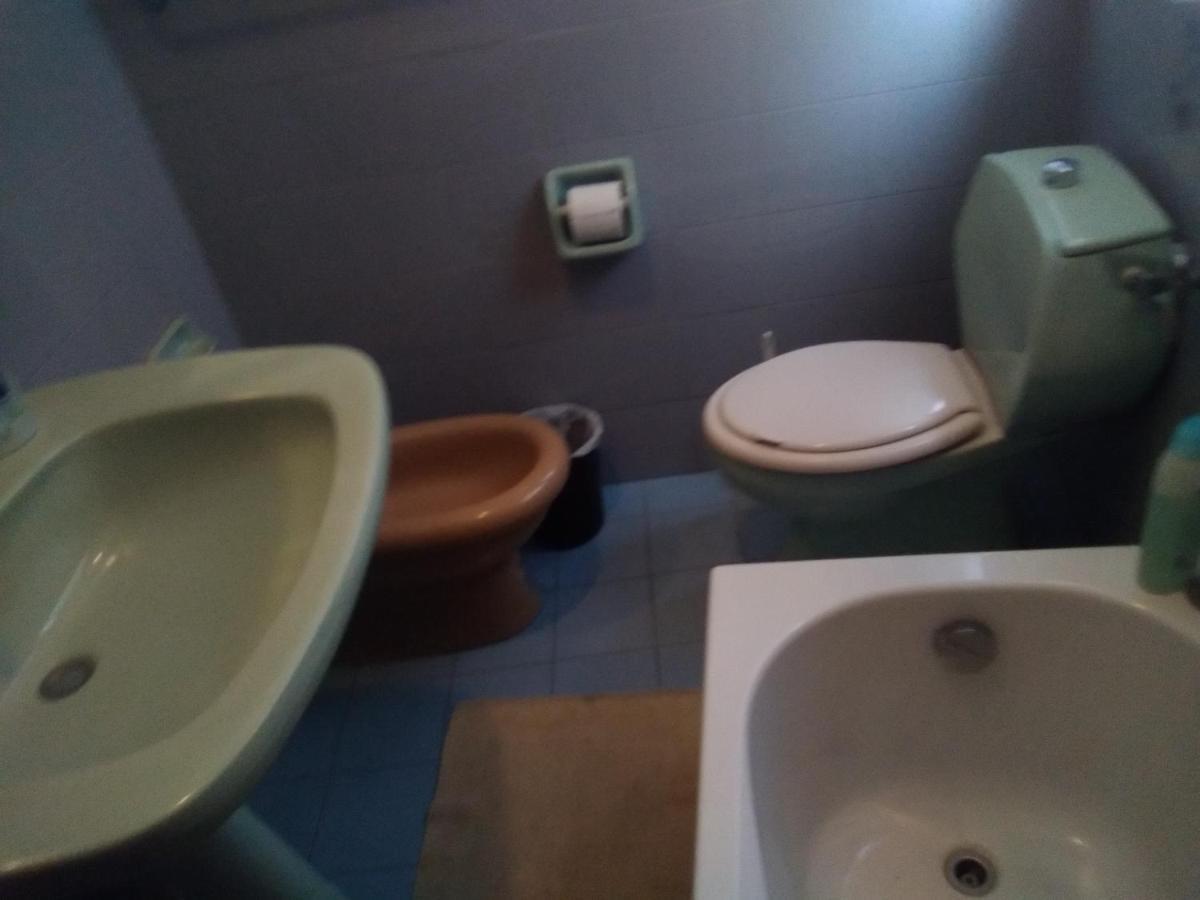 Room In Guest Room - Single Room With Shared Bathroom Taormina Exteriör bild